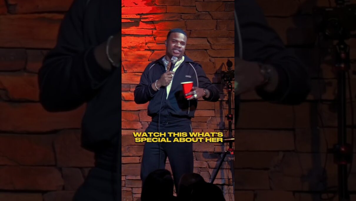 WHATS SPECIAL ABOUT HER? 😭😭😭😭😭😭😭 #comedy #crowdworksundays #standupcomedy #Q&A