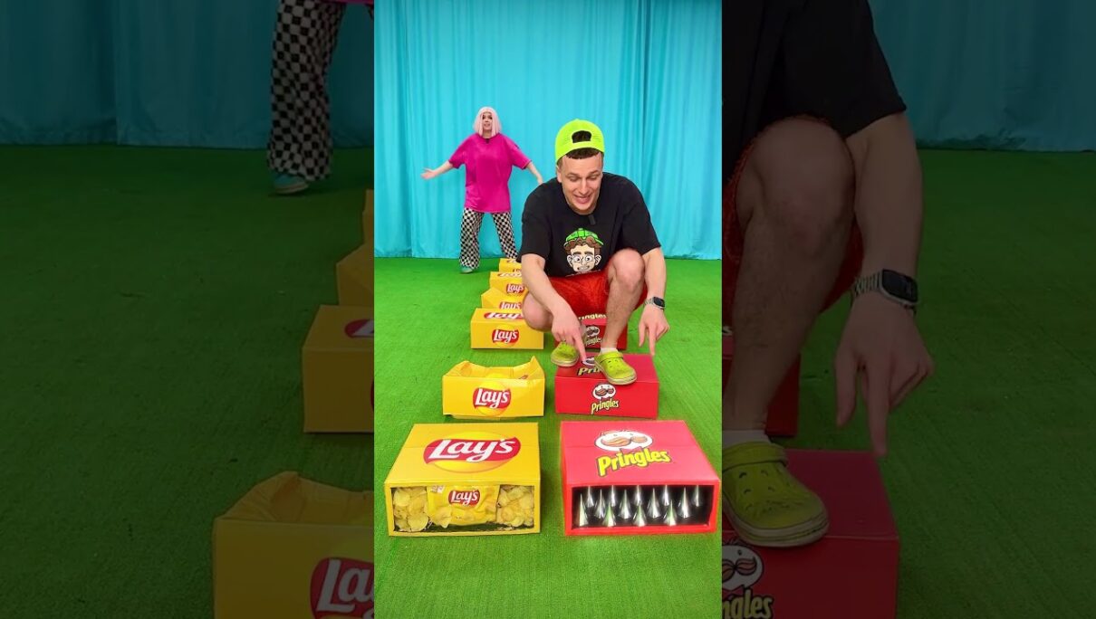 Lay’s или Pringles? выбери правильно !!