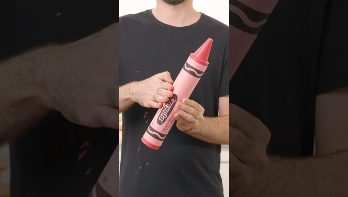 I Made a Giant Crayon (ft. @LucasEddyy )